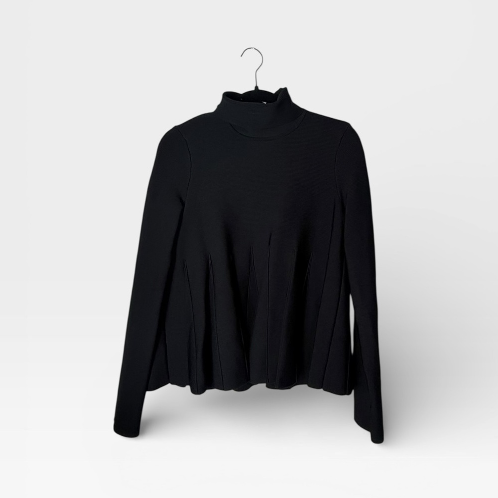 Cinq a‎ Sept Black Knit Blouse Peplum silhouette Turtleneck Small (H)